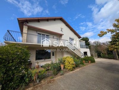 /international/fr/beruges-charente-310106287821/