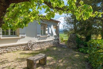 /international/fr/goult-provence-alpes-cote-d-azur-310100547348/