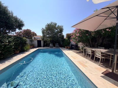 /international/fr/saint-clement-des-baleines-charente-310109534530/