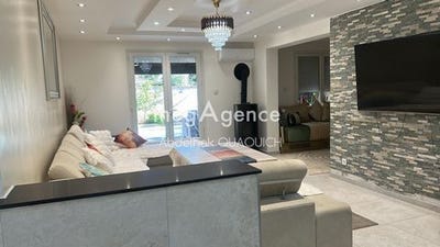 /international/fr/saint-gilles-languedoc-roussillon-310108136938/
