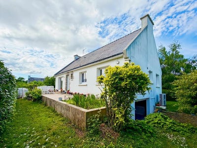 /international/fr/moelan-sur-mer-brittany-310107969848/