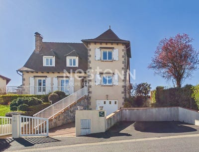 /international/fr/aurillac-auvergne-310107185582/