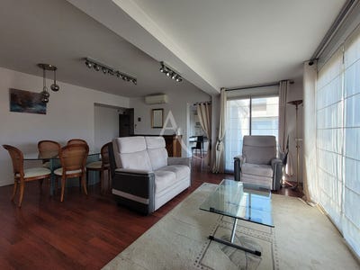 /international/fr/la-rochelle-franche-comte-310106079512/