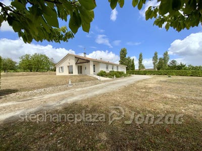 /international/fr/archiac-charente-310101229806/