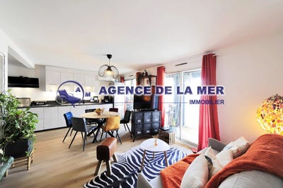 /international/fr/la-grande-motte-centre-val-de-loire-310098923978/