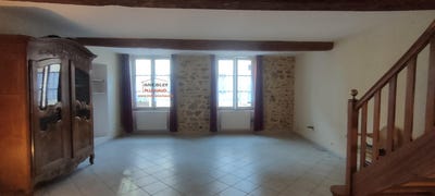 /international/fr/la-clayette-burgundy-310101691292/
