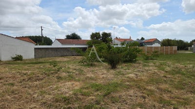 /international/fr/commequiers-pays-de-la-loire-310108102788/