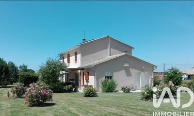 /international/fr/polignac-charente-310106421603/?lang=pt