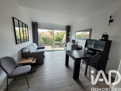 /international/fr/la-couarde-sur-mer-charente-310107321365/