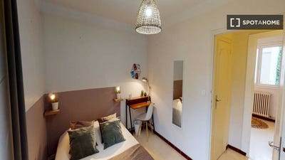 /international/fr/montpellier-languedoc-roussillon-310108556550/
