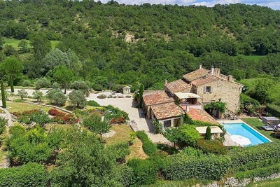 /international/fr/chemin-des-marteaux-saint-martin-de-castillon-provence-alpes-cote-d-azur-310100858668/