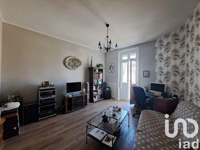 /international/fr/thouars-charente-310097722988/