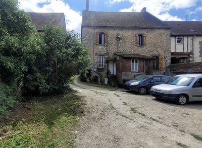 /international/fr/courtenay-centre-val-de-loire-310107447686/