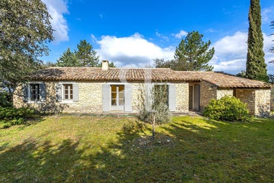 /international/fr/menerbes-provence-alpes-cote-d-azur-310108761091/