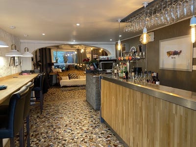 /international/fr/terrasson-lavilledieu-aquitaine-310108088138/