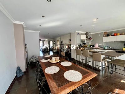 /international/fr/saint-etienne-centre-val-de-loire-310102489526/