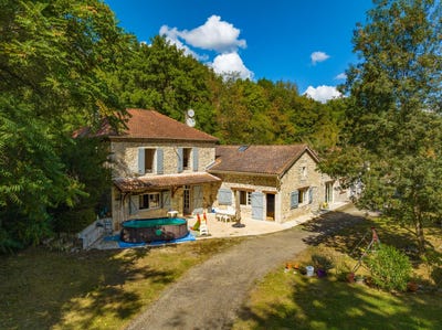 /international/fr/monbalen-aquitaine-120087530030/