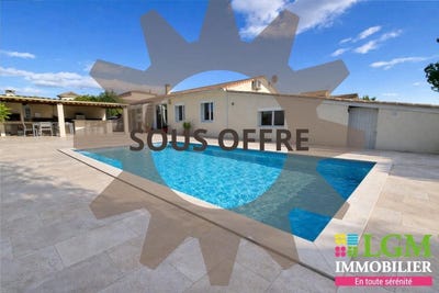 /international/fr/uchaud-languedoc-roussillon-310107254853/