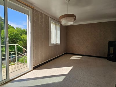 /international/fr/chalabre-languedoc-roussillon-310107703584/