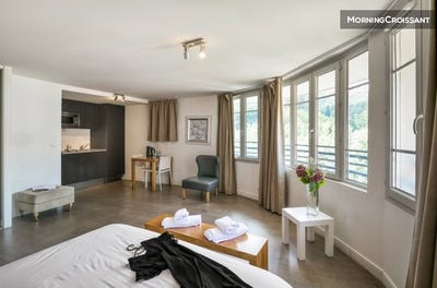 /international/fr/lourdes-midi-pyrenees-310106399820/
