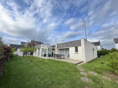 /international/fr/vannes-brittany-310101531766/?lang=id
