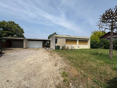 /international/fr/bourges-centre-val-de-loire-310100708181/