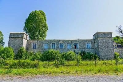 /international/fr/coucy-les-eppes-picardie-310109018808/