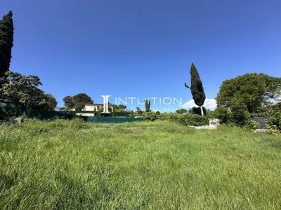 /international/fr/mougins-provence-alpes-cote-d-azur-310107063010/
