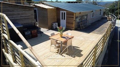 /international/fr/rocbaron-provence-alpes-cote-d-azur-310107679256/