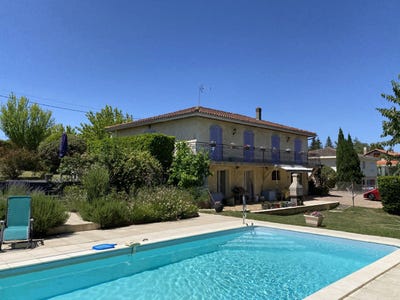 /international/fr/saint-romain-charente-310107865123/?lang=de