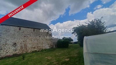 /international/fr/le-genest-saint-isle-pays-de-la-loire-310110115540/