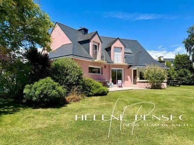 /international/fr/moelan-sur-mer-brittany-310108869635/