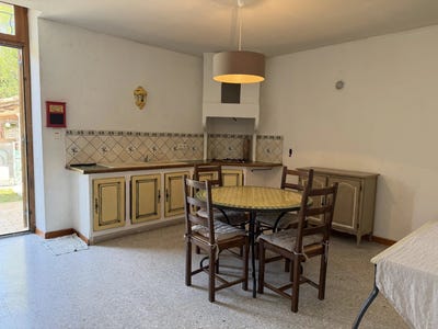 /international/fr/cabannes-midi-pyrenees-310103045156/?lang=th