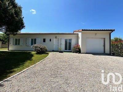 /international/fr/pompaire-charente-310100275703/