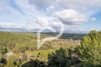 /international/fr/mougins-provence-alpes-cote-d-azur-310100993627/?lang=fr