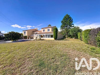 /international/fr/abeilhan-languedoc-roussillon-310104943735/