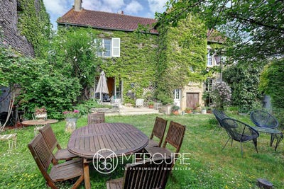 /international/fr/noyers-burgundy-310104936487/