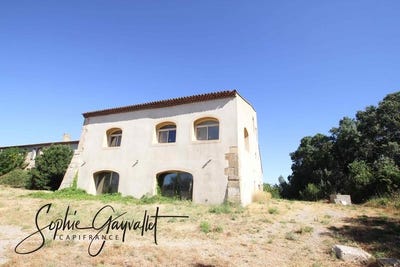 /international/fr/saint-martin-de-crau-provence-alpes-cote-d-azur-310101230672/