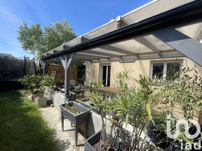 /international/fr/la-chapelle-janson-brittany-310099425306/