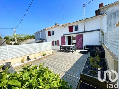 /international/fr/saint-philbert-de-grand-lieu-pays-de-la-loire-310100482941/