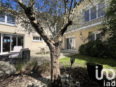 /international/fr/parthenay-charente-310098444463/?lang=zh-cn