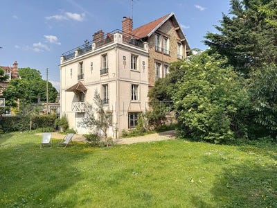 /international/fr/le-chesnay-ile-de-france-310099614460/