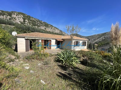 /international/fr/anduze-languedoc-roussillon-310103246870/