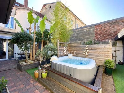 /international/fr/noailles-picardie-310108318171/