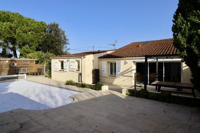 /international/fr/arces-charente-310106596501/