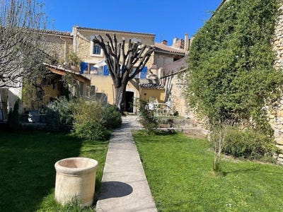 /international/fr/saint-maurice-sur-eygues-rhone-310108276602/