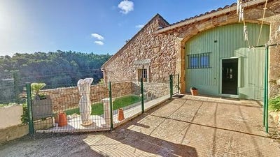 /international/fr/saint-chinian-languedoc-roussillon-120098078069/