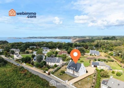 /international/fr/tredrez-locquemeau-brittany-310106548528/