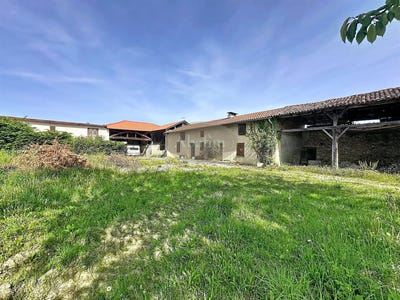 /international/fr/montrejeau-midi-pyrenees-310108524348/