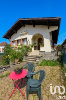 /international/fr/saint-palais-centre-val-de-loire-310098235541/